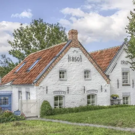 Huus An't Diek Von 1910 Holiday home *
