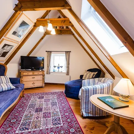 Huus An't Diek Von 1910 Holiday home Krummhoern