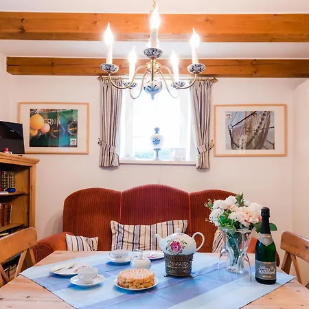 Huus An't Diek Von 1910 *